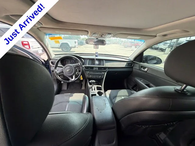 Used 2018 Blue Kia S image 41