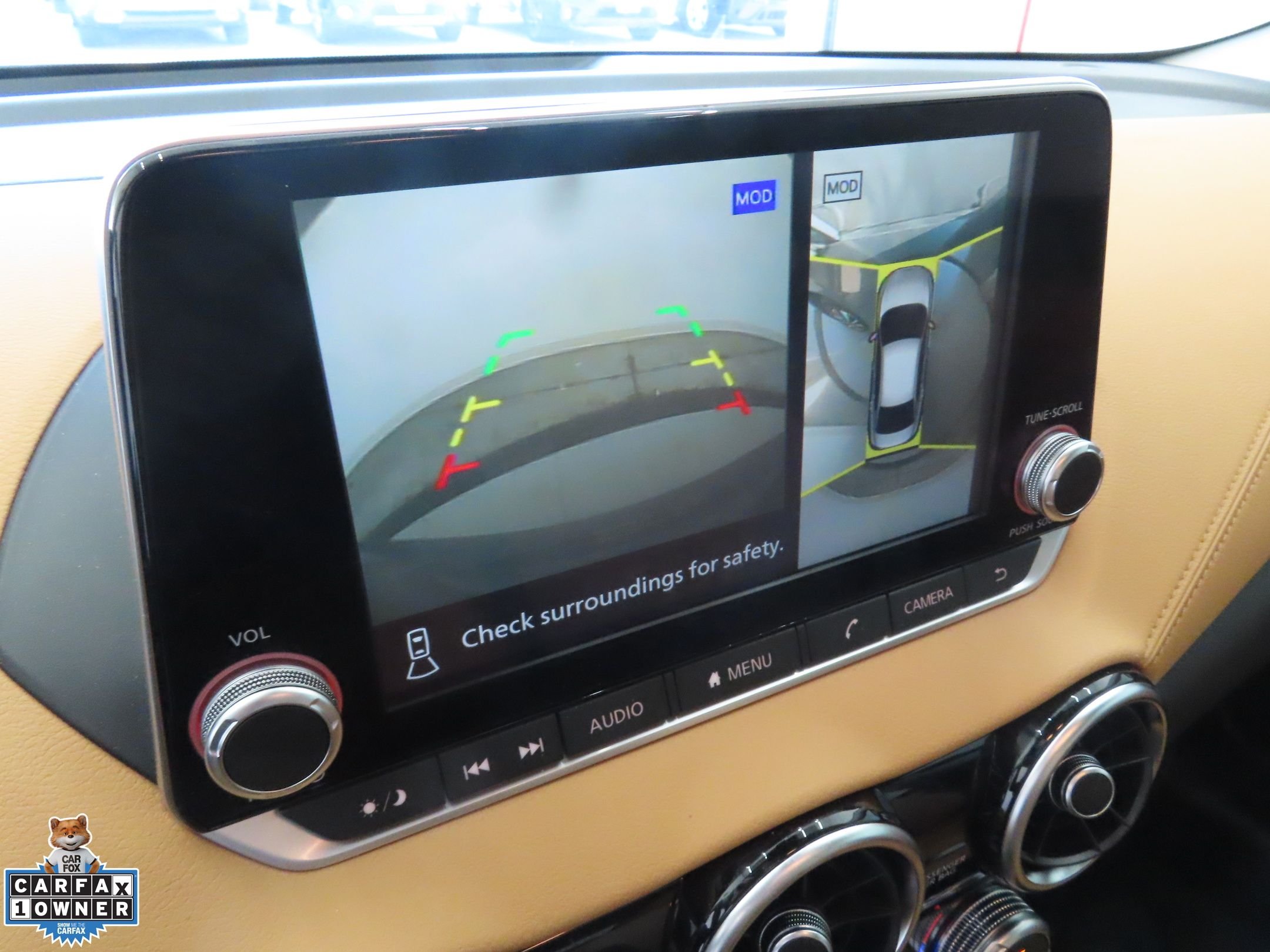 Used 2025 Gray Nissan SV image 18