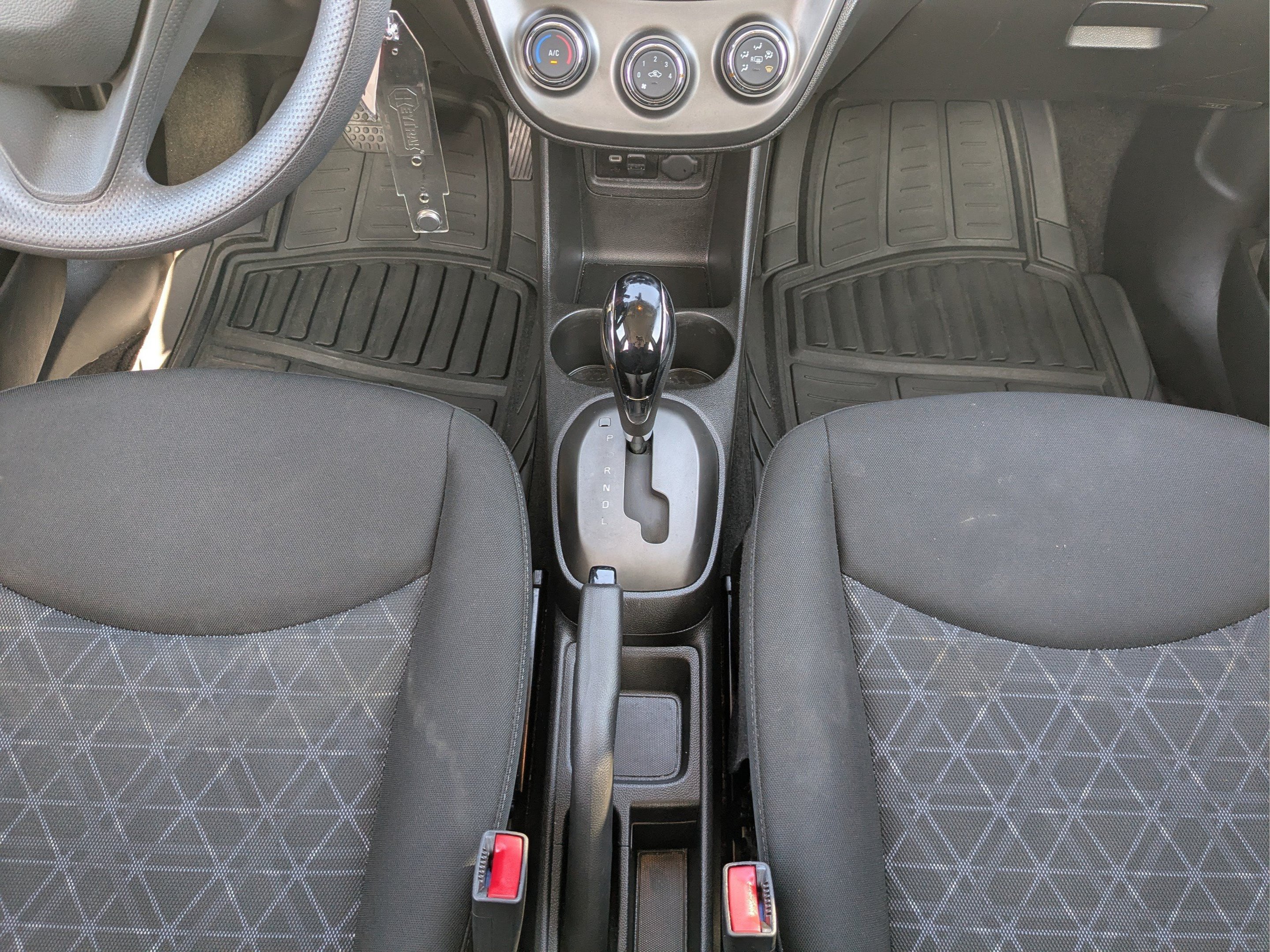 2020 Chevrolet Spark LS - Photo 14