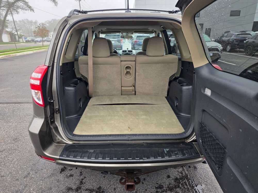 Used 2011 PYRITE MICA Toyota  image 6
