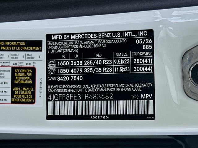 New 2026 MANUFAKTUR Moonlight White Metallic Mercedes-Benz GLS 580 image 64
