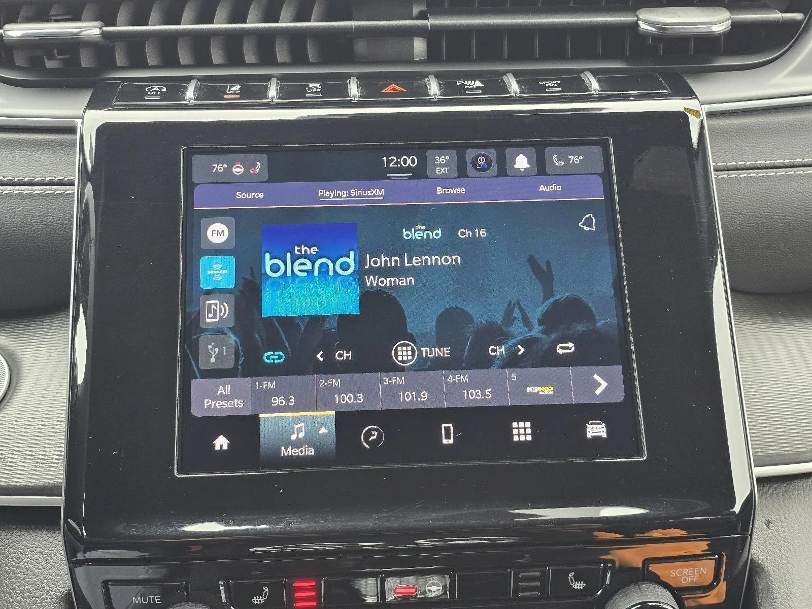 2024 Jeep Grand Cherokee Altitude - Photo 28