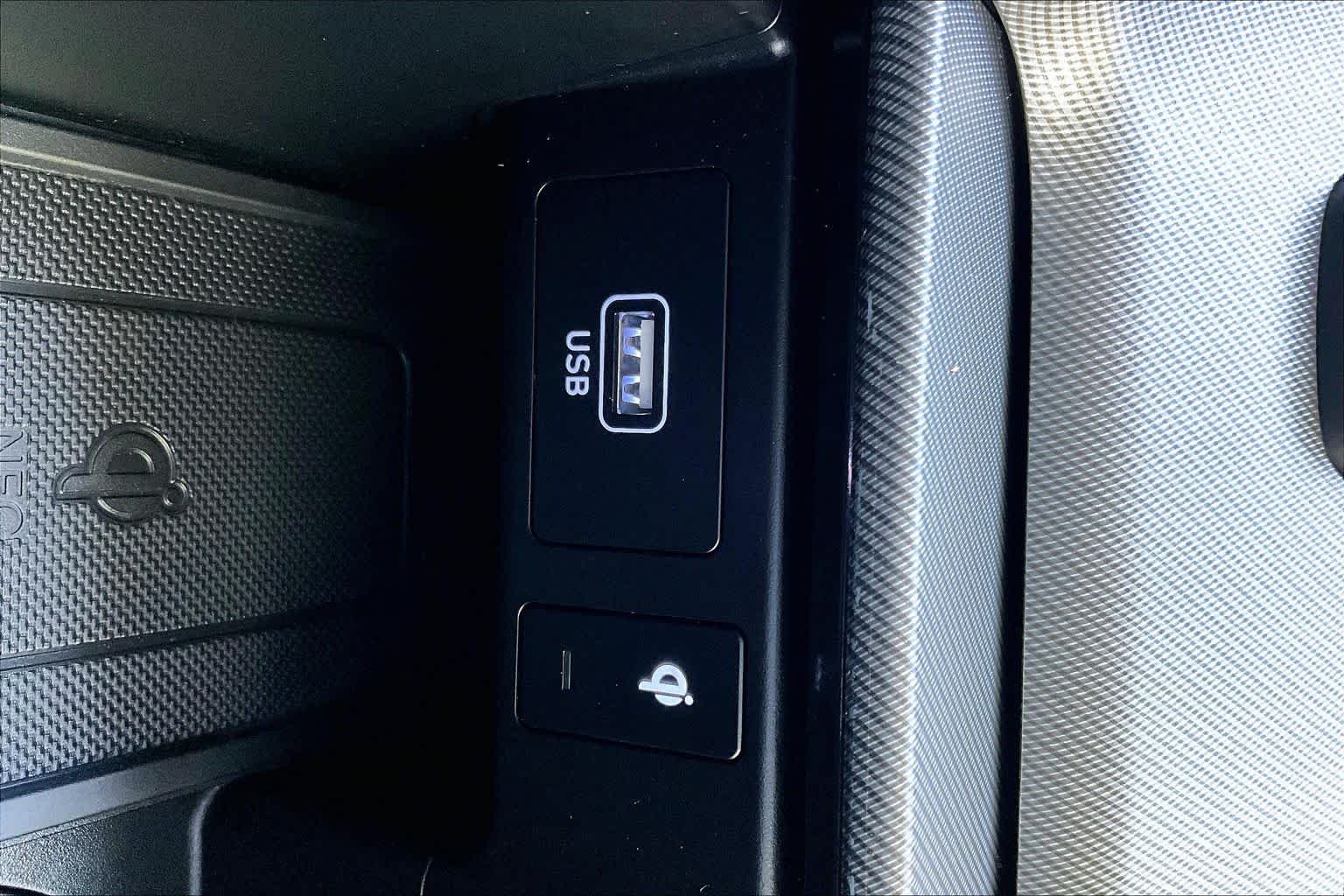 Used 2025 Typhoon Silver Hyundai SEL image 34