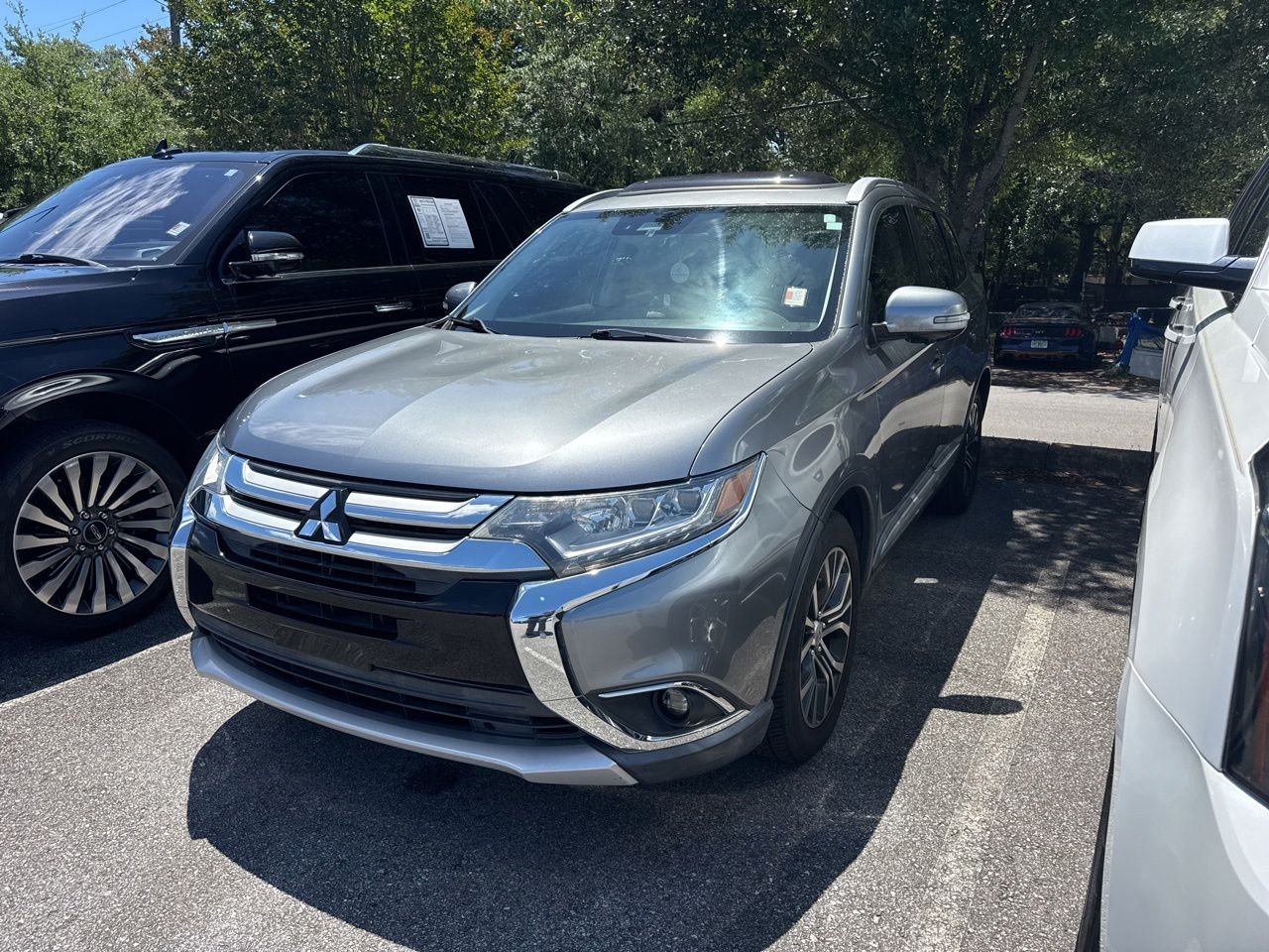 2017 Mitsubishi Outlander SEL FWD's photo