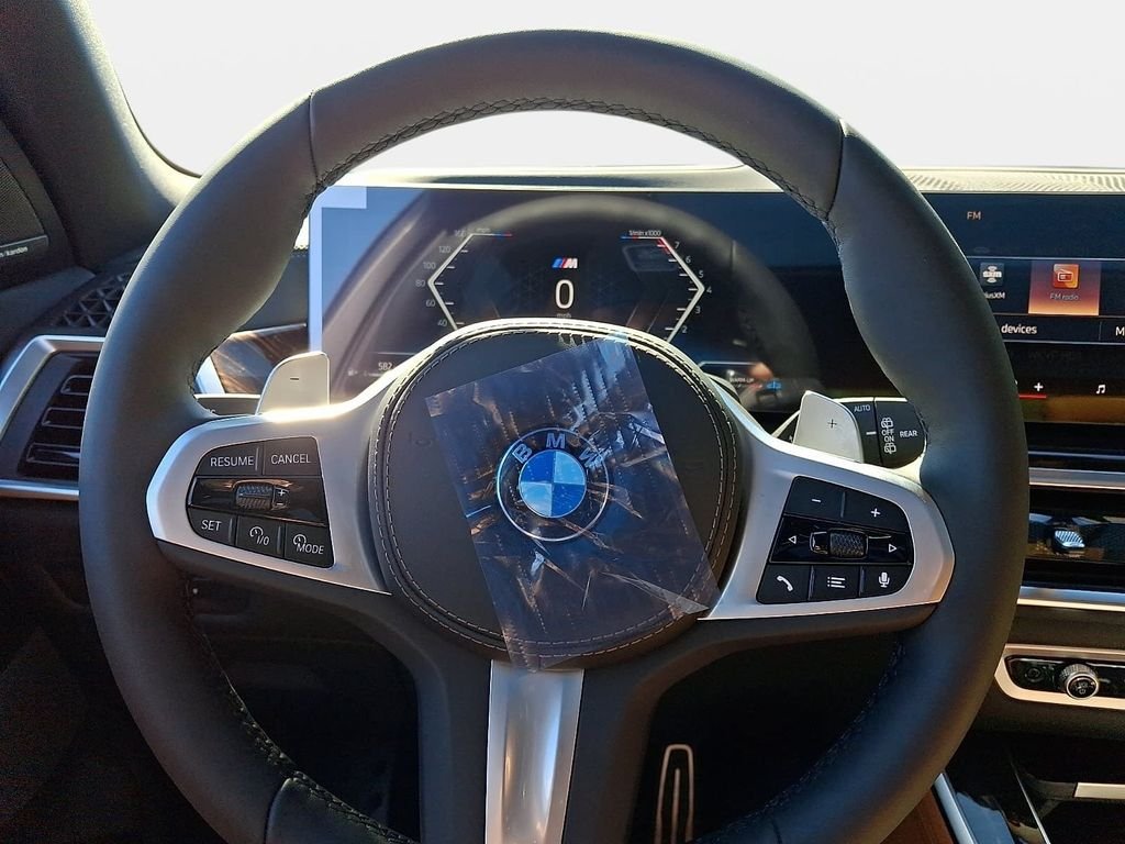 New 2026 Carbon Black Metallic BMW xDrive40i image 18