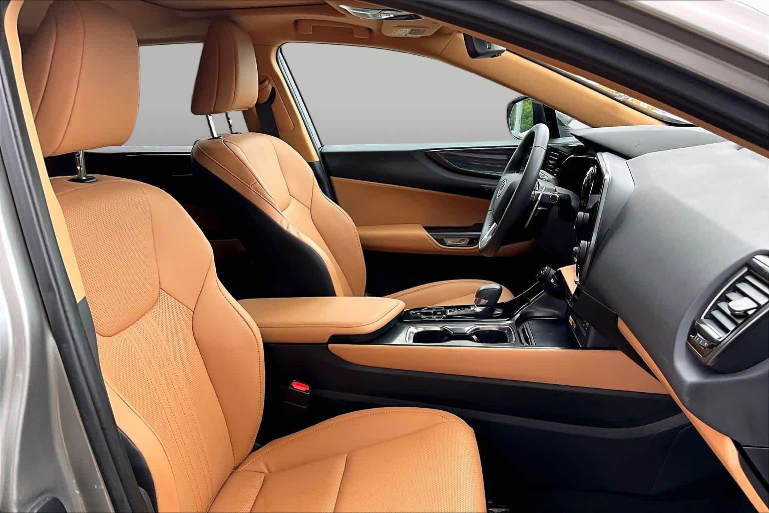 Used 2024 Atomic Silver Lexus Premium image 9