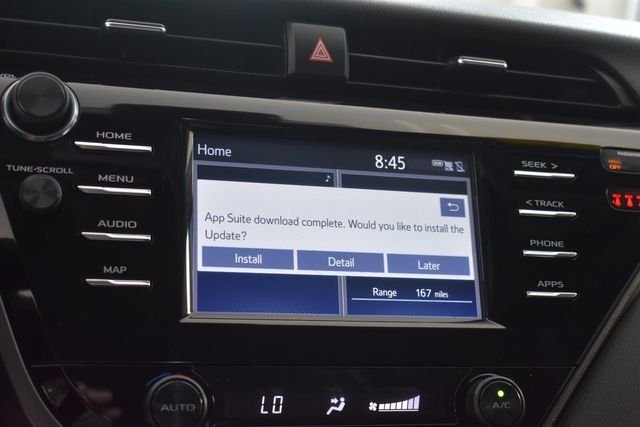 Used 2019 Silver Toyota SE image 27