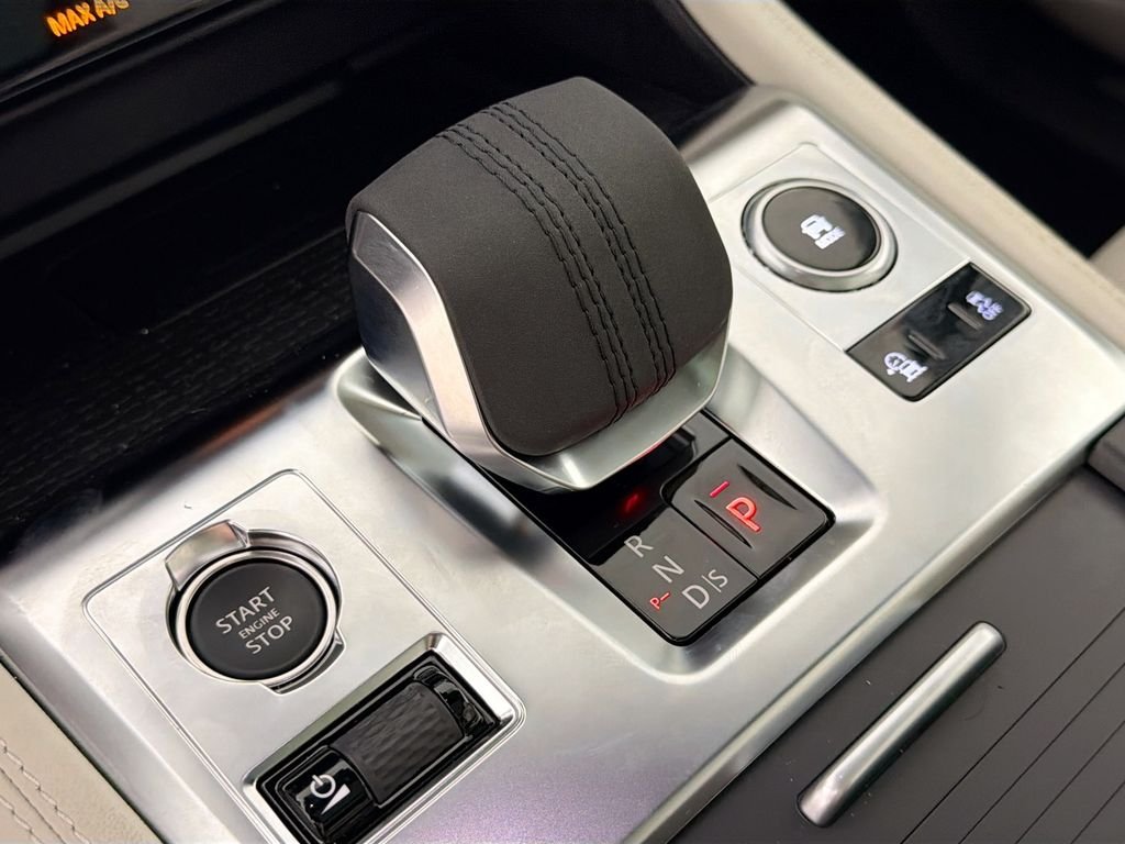 2026 Jaguar F-Pace R-Dynamic S - Photo 17
