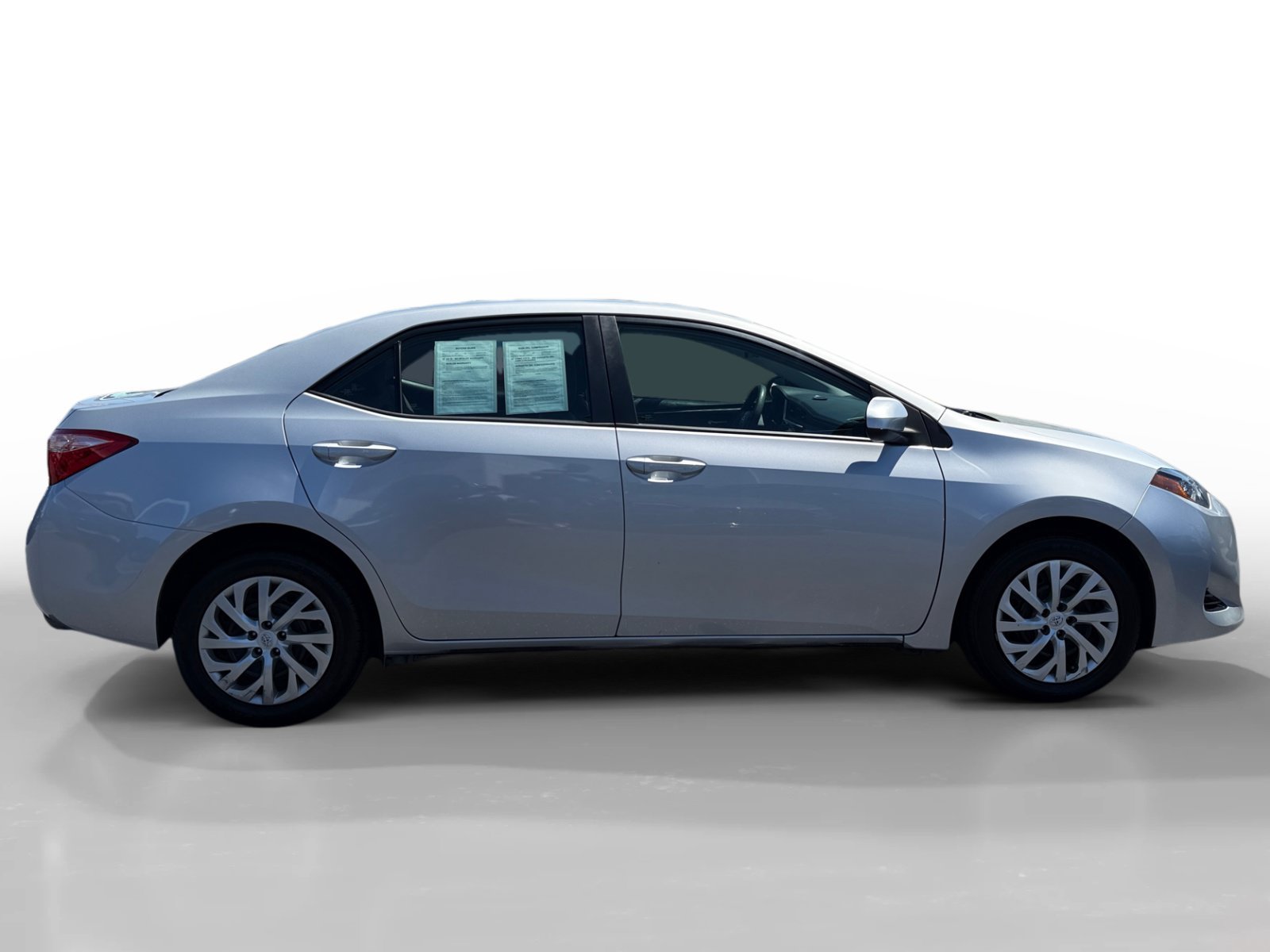 Used 2018 Classic Silver Metallic Toyota LE image 6