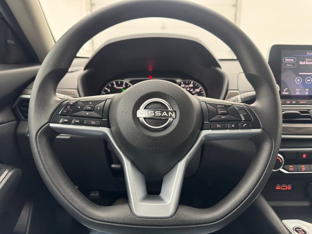 Used 2025 Gun Metallic Nissan 2.5 SV image 16