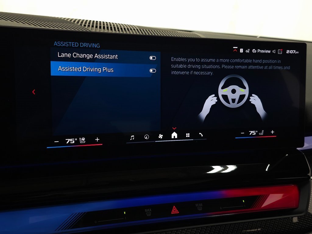 2025 BMW M5 - Image 31