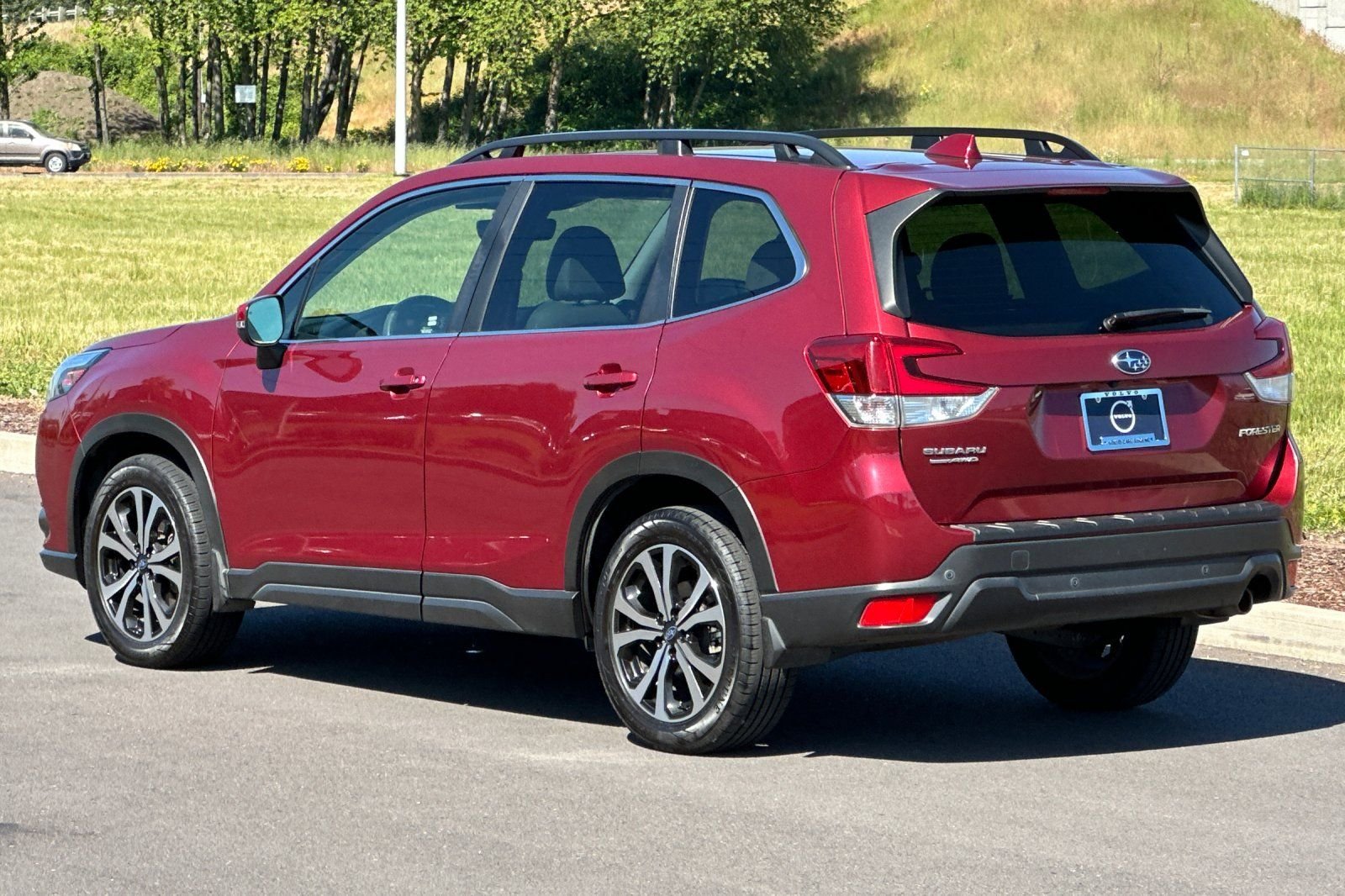 Used 2022 Red Subaru Limited image 5