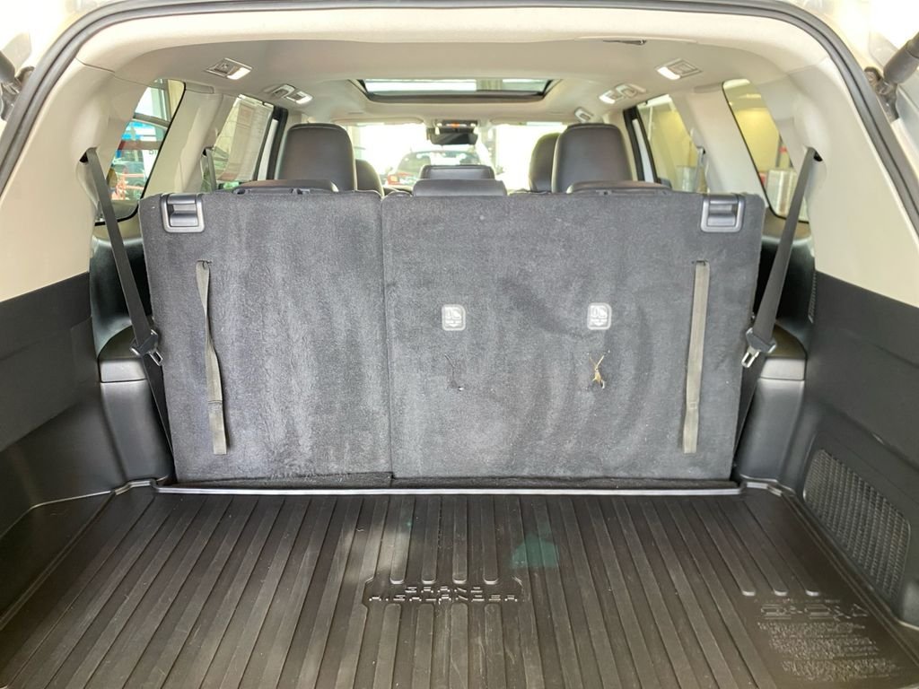 Used 2024 Silver Toyota XLE image 28
