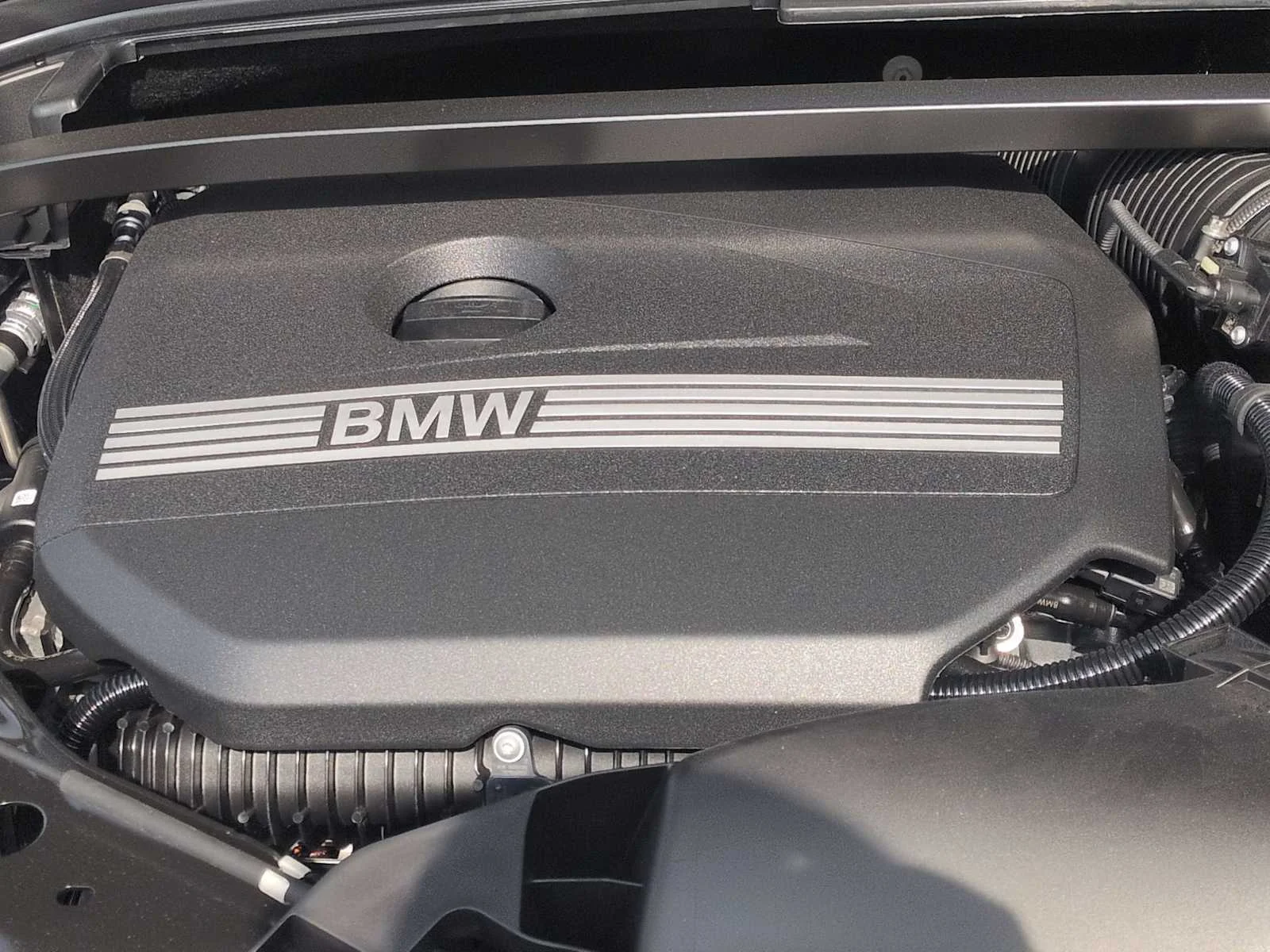 New 2026 Black Sapphire Metallic BMW xDrive28i image 14