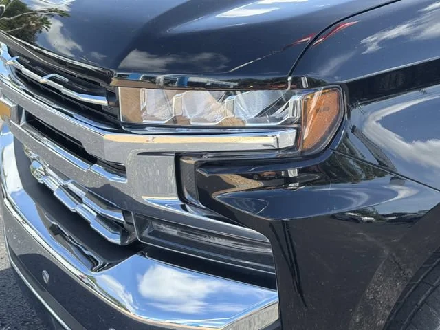 Used 2019 BLACK Chevrolet LTZ image 8
