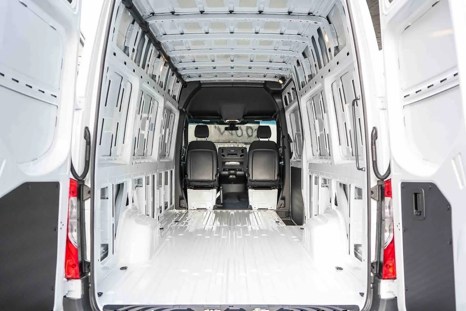 New 2026 Arctic White Mercedes-Benz Cargo 170WB High Roof RWD 2.0L I4 Diesel Turbo SO image 49