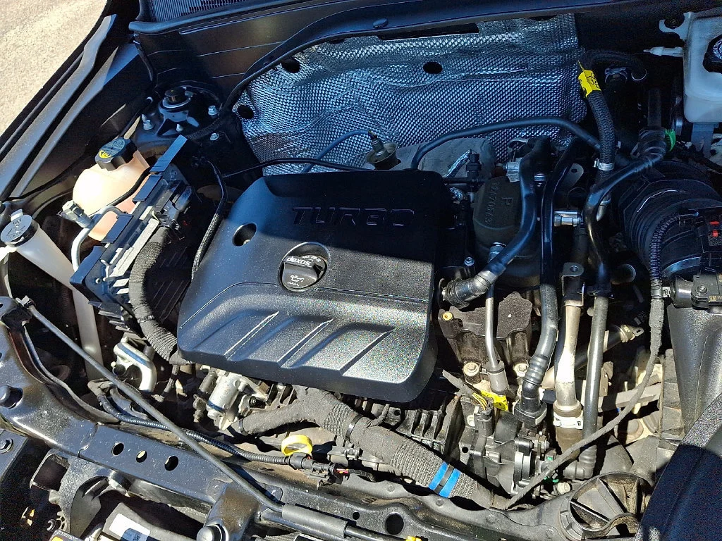 Used 2022 Mosaic Black Metallic Chevrolet RS image 29