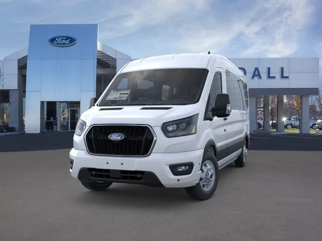 New 2026 Oxford White Ford XLT image 2