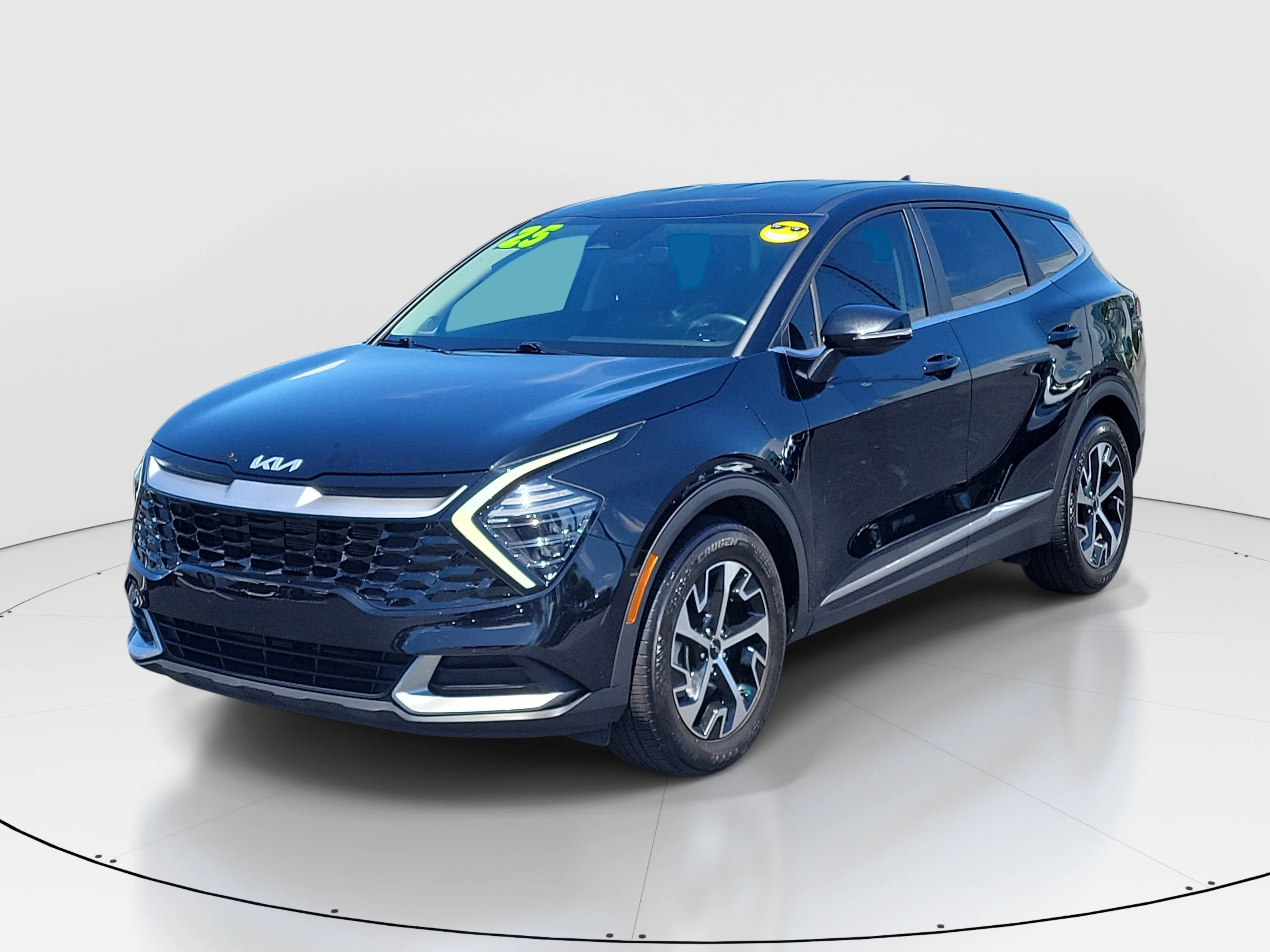 Used 2025 Ebony Black Kia EX image 28