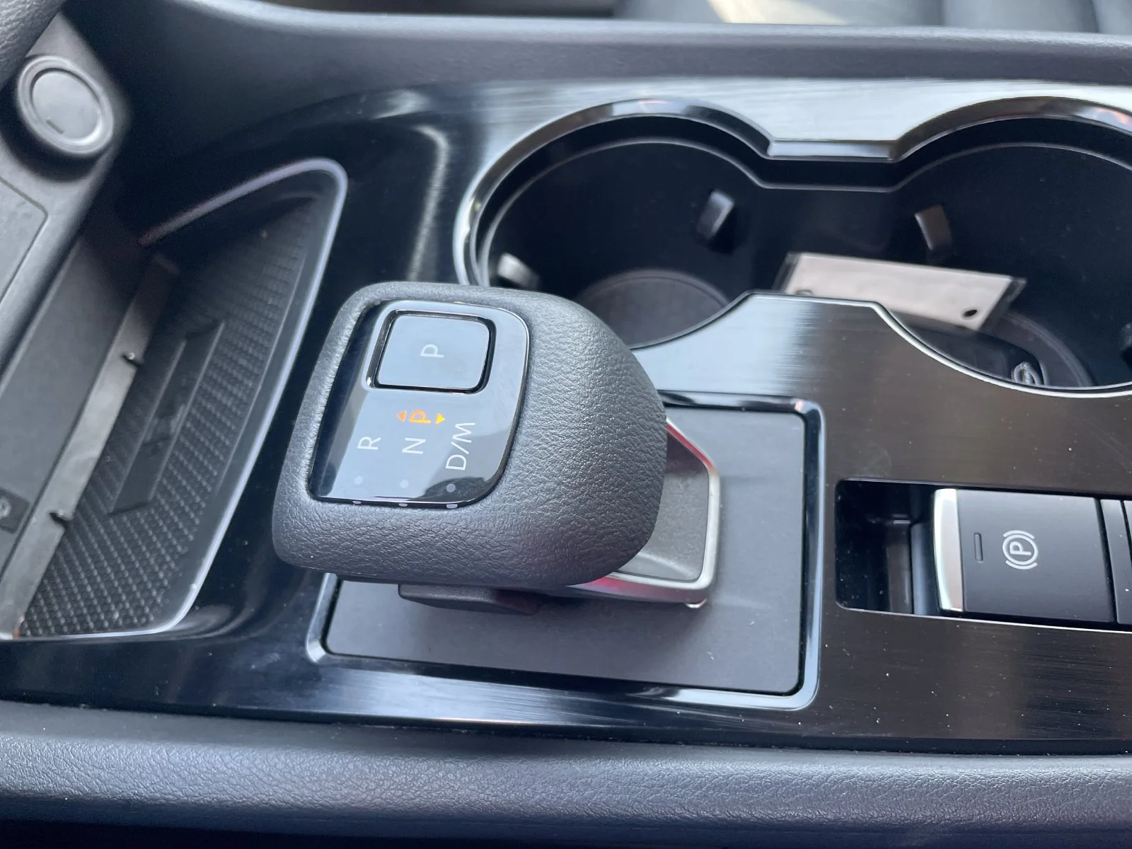 Used 2025 Gray Nissan SL image 18