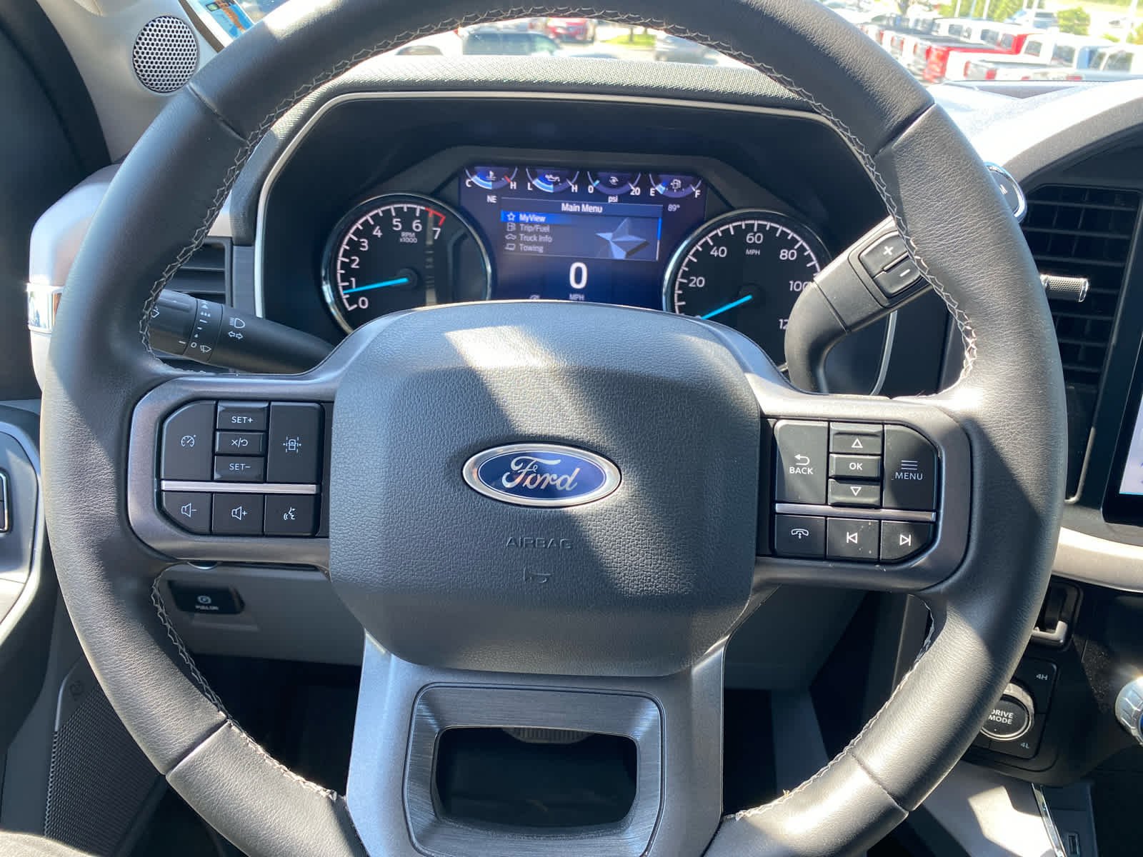 Used 2023  Ford XL image 12