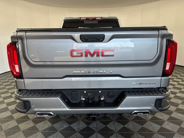Used 2025 Silver GMC Denali image 23