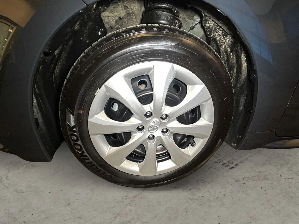 Used 2025 Underground Toyota LE image 14