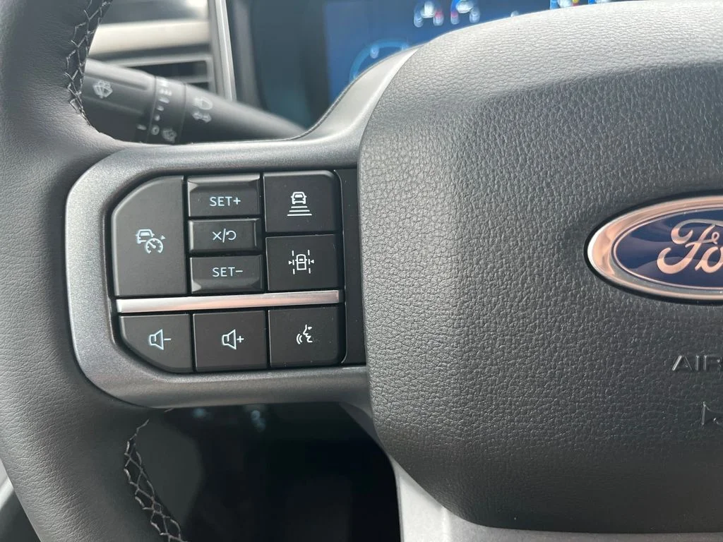 New 2026 Blue Ford Lariat image 18