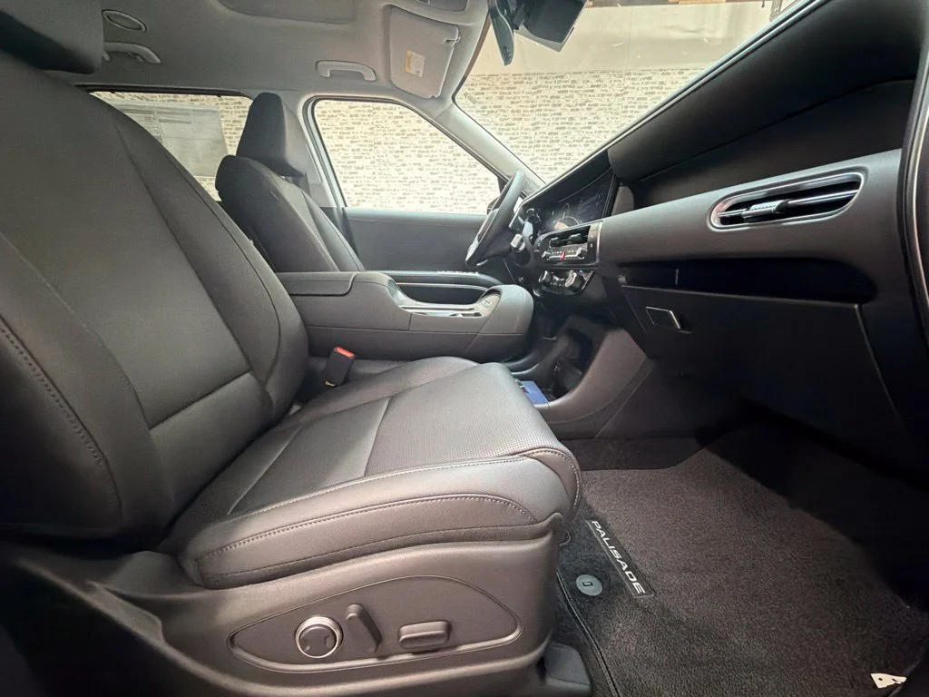New 2027 Creamy White Pearl Hyundai Limited image 12