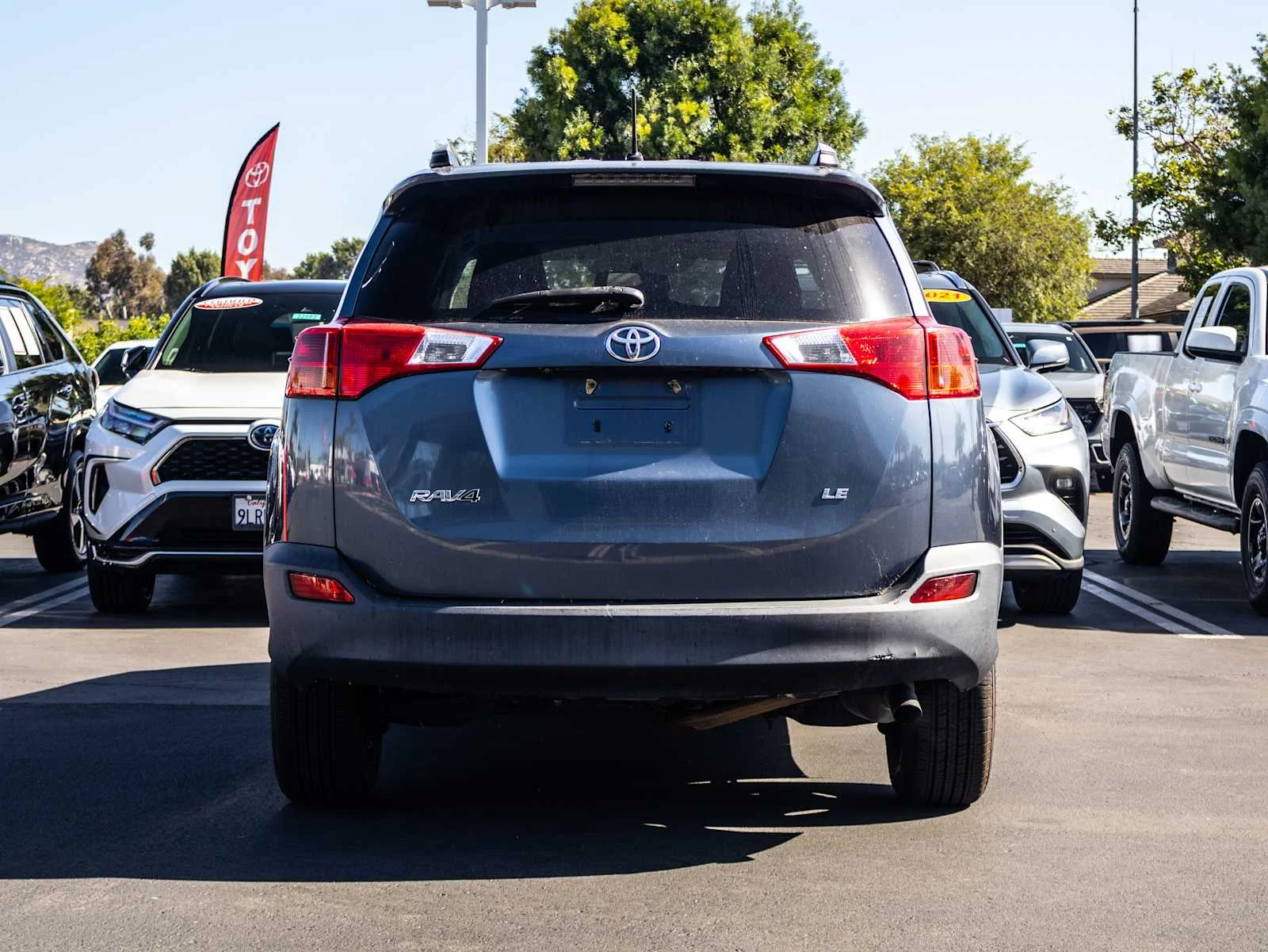 Used 2013 Shoreline Blue Pearl Toyota LE image 5