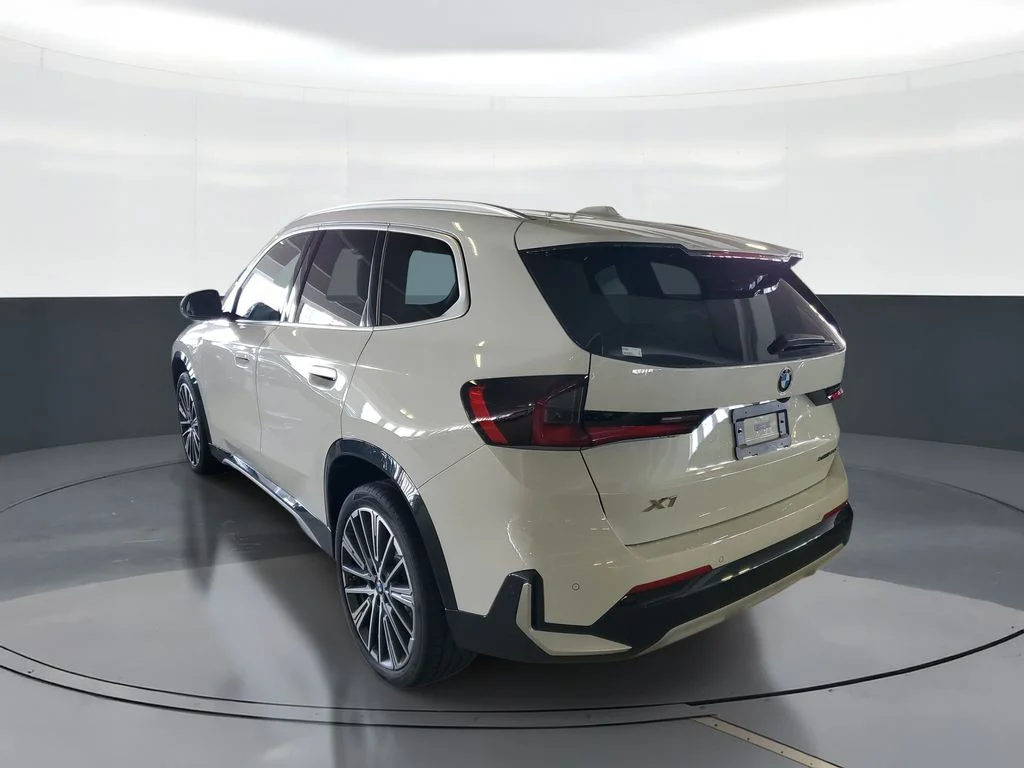 New 2027 Alpine White BMW xDrive28i image 4