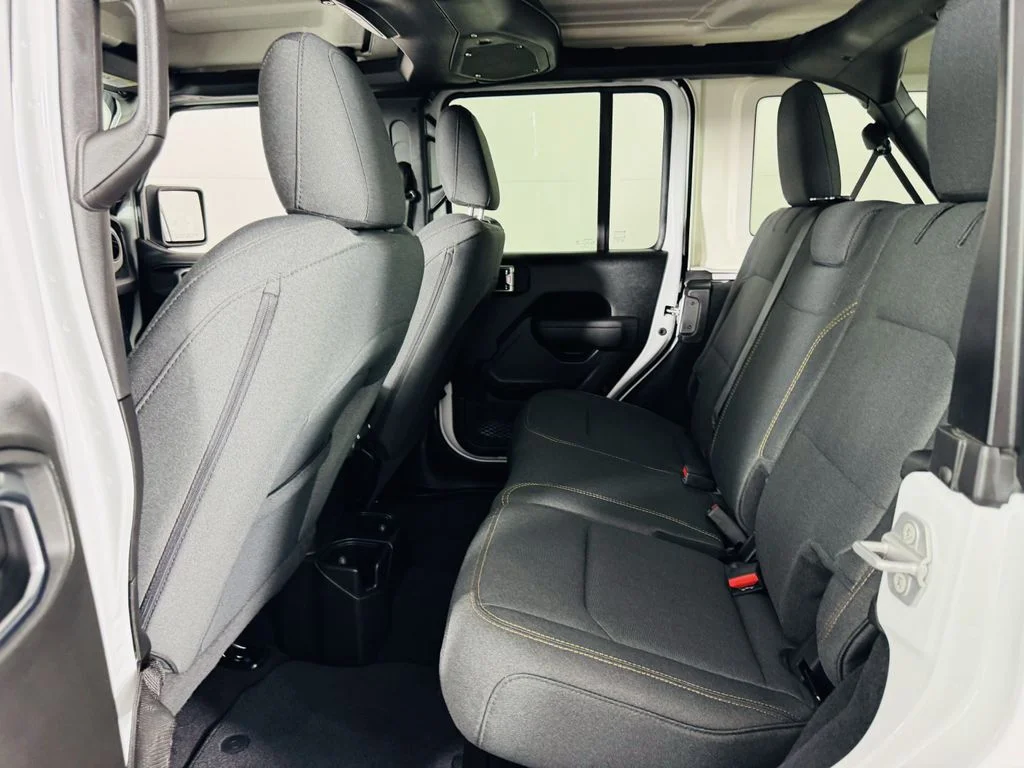 Used 2026 White Jeep Sport S image 19