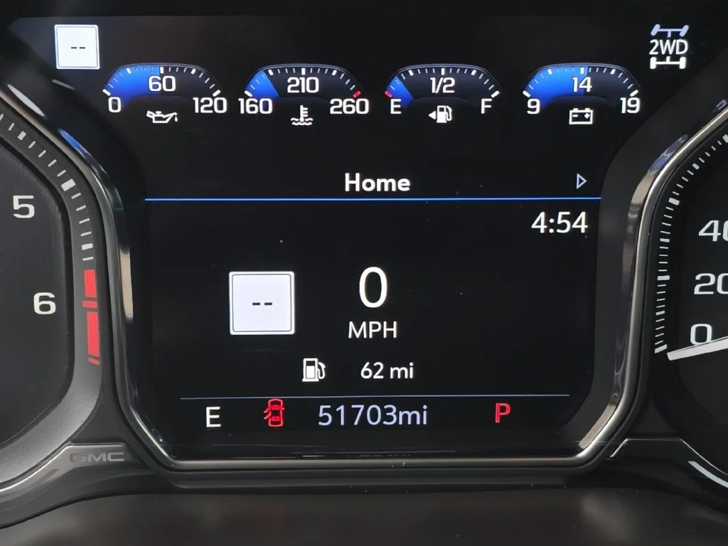 Used 2021 White GMC Denali image 21