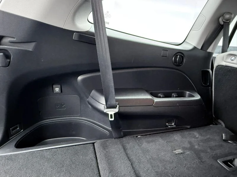 Used 2020  Honda EX-L Sport Utility 4D image 24
