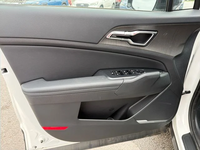 New 2026 Snow White Pearl Kia X-Line image 17