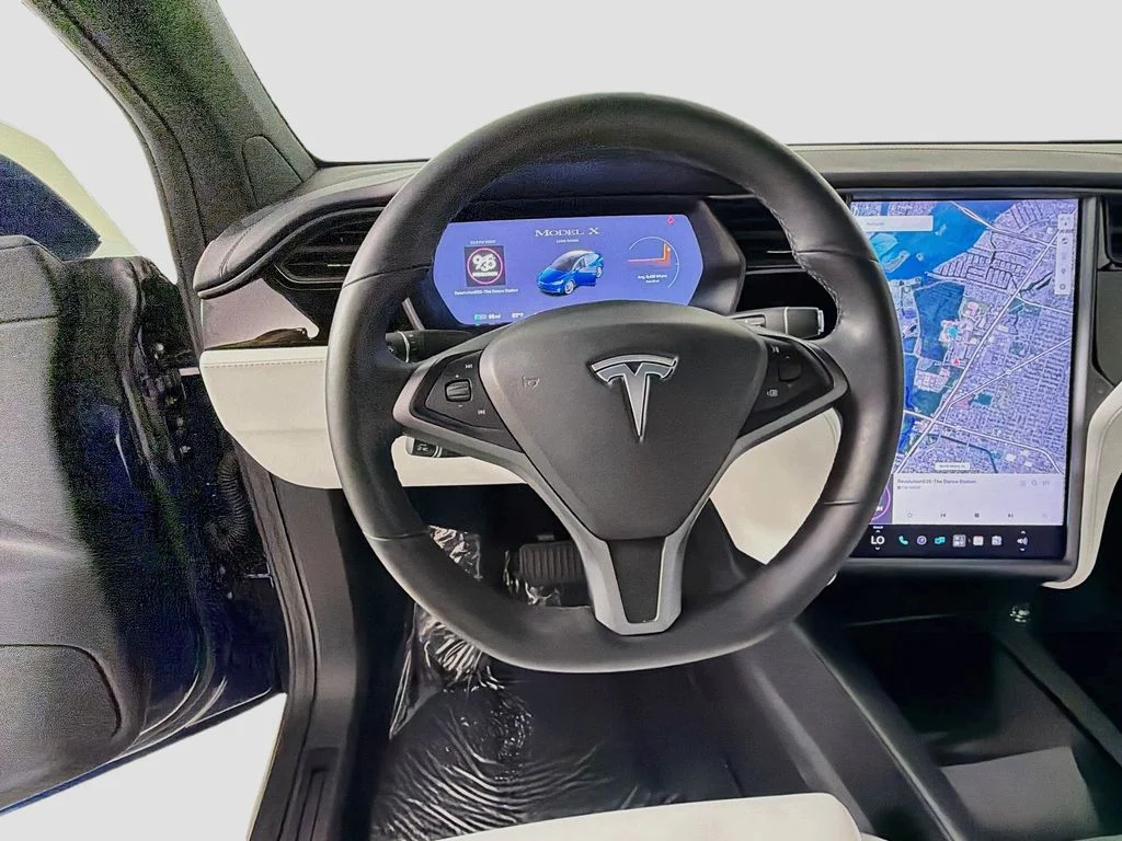 Used 2019 Blue Tesla  image 11