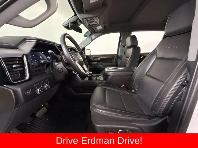 Used 2022 White GMC Denali image 6