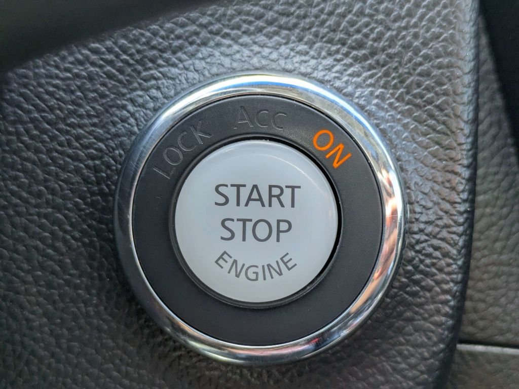 Used 2011 Gray INFINITI Journey image 29