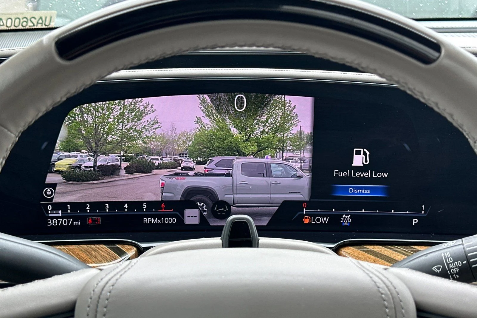 Used 2022  Cadillac Sport Platinum image 26