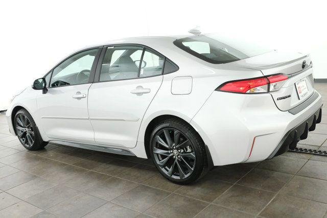 Certified Used 2025 CLASSIC SILVER METALLIC Toyota  image 4