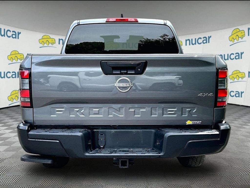 Used 2023 Gray Nissan S image 7