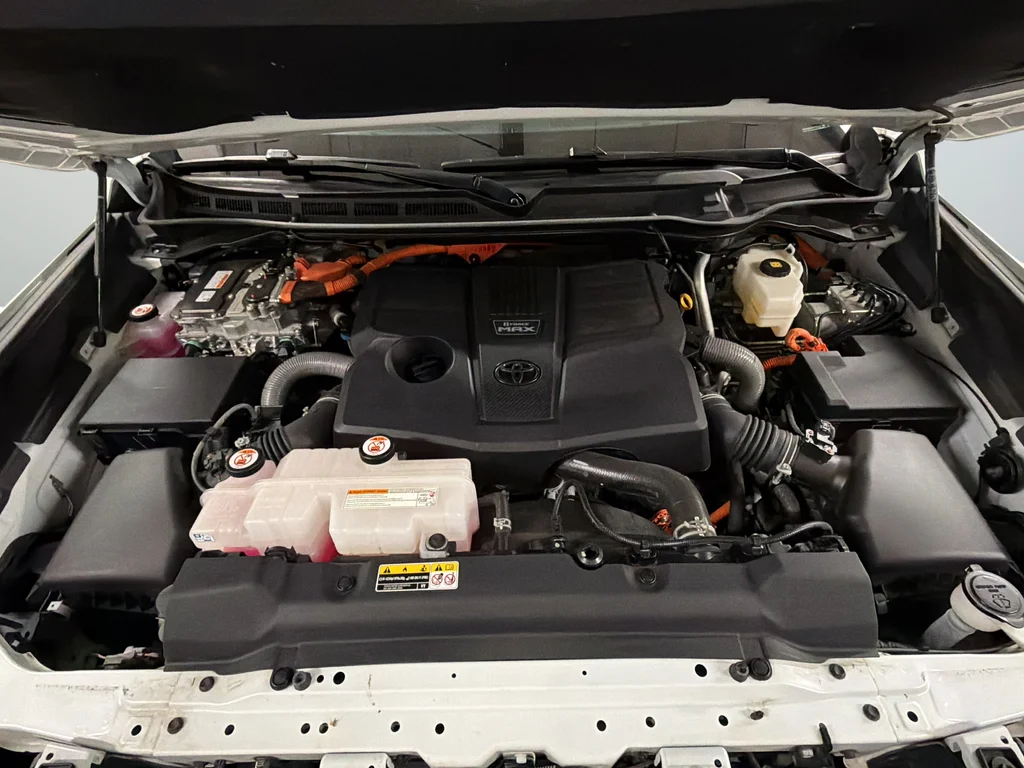 2025 Toyota Sequoia SR5 - Photo 21