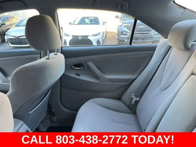Used 2011 Gray Toyota LE image 12
