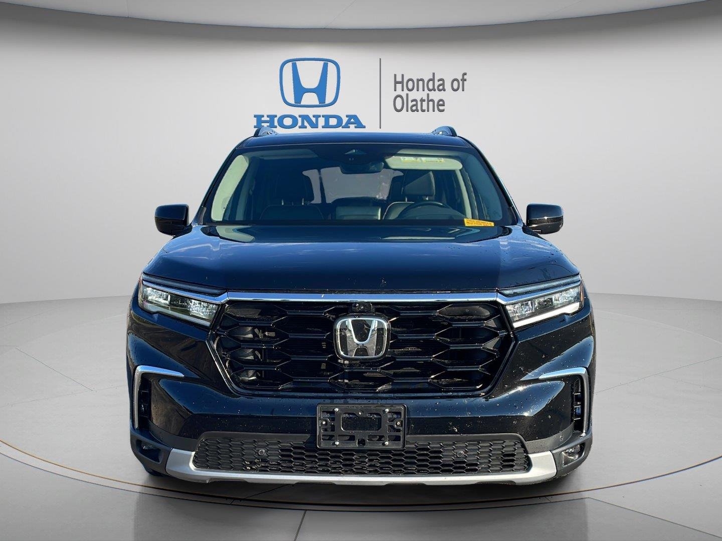 Certified Used 2024 Crystal Black Pearl Honda AWD ELITE image 8