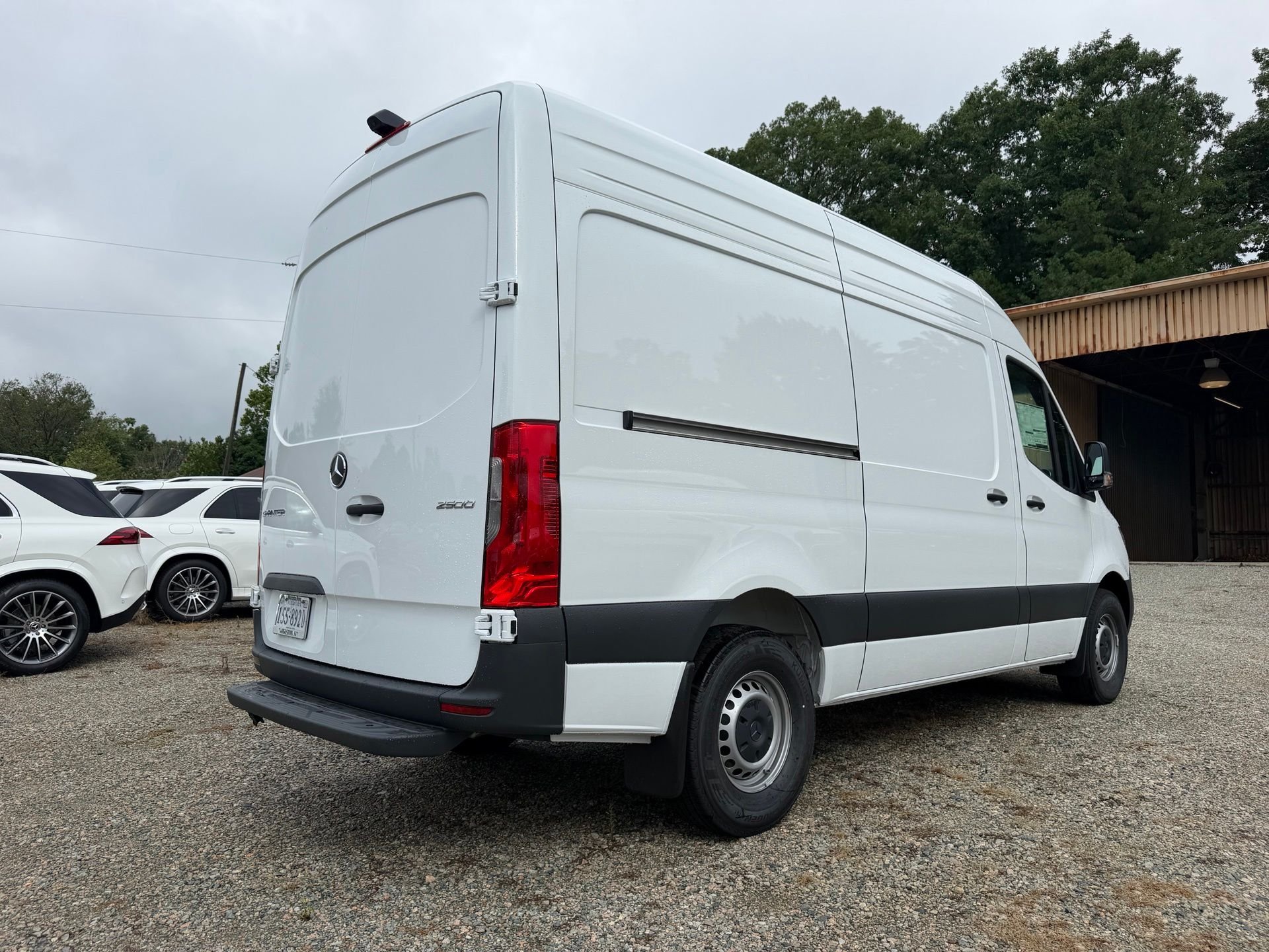 New 2026 Arctic White Mercedes-Benz Cargo 144 WB image 24