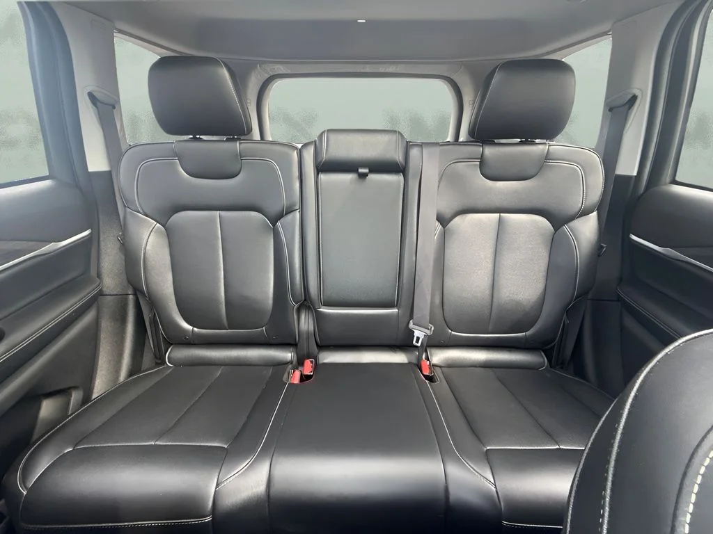 Used 2024 White Jeep 4xe image 7