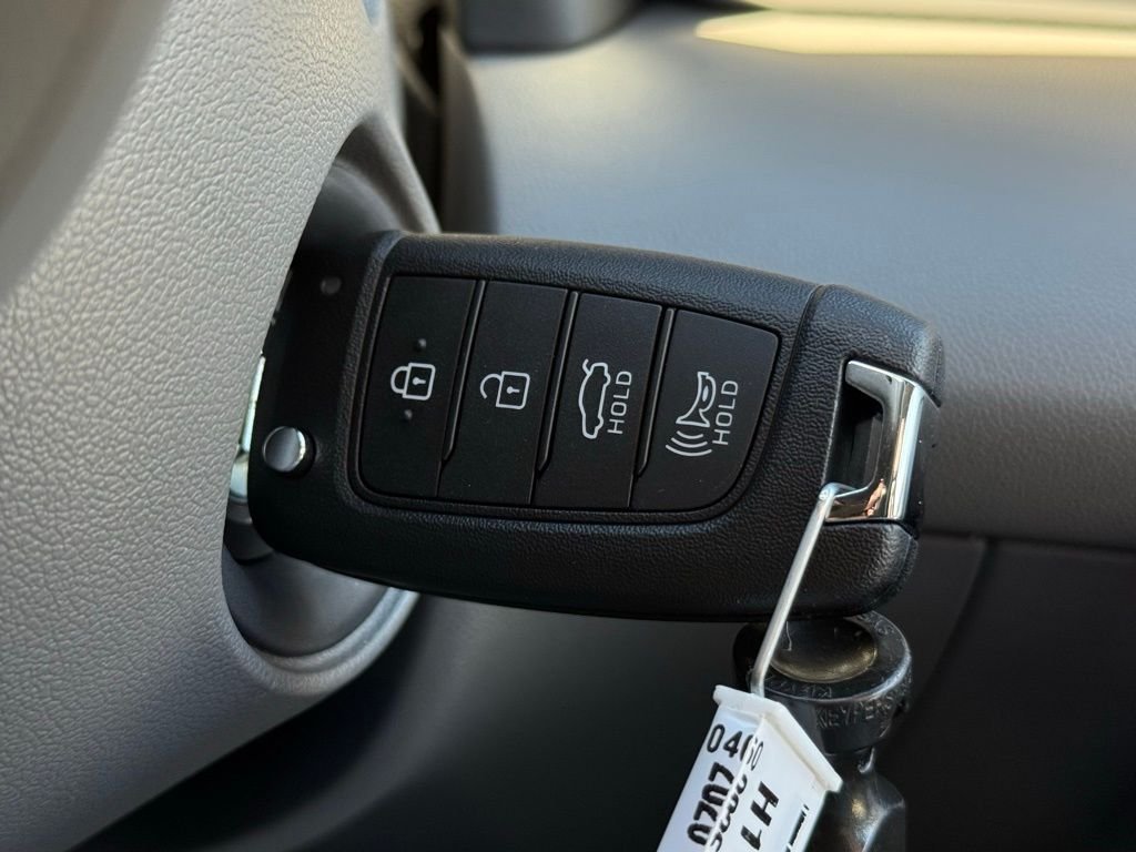 2026 Hyundai Elantra SE - Photo 27