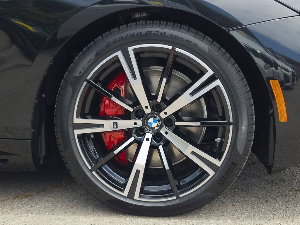 New 2026 Black Sapphire Metallic BMW M60 image 5