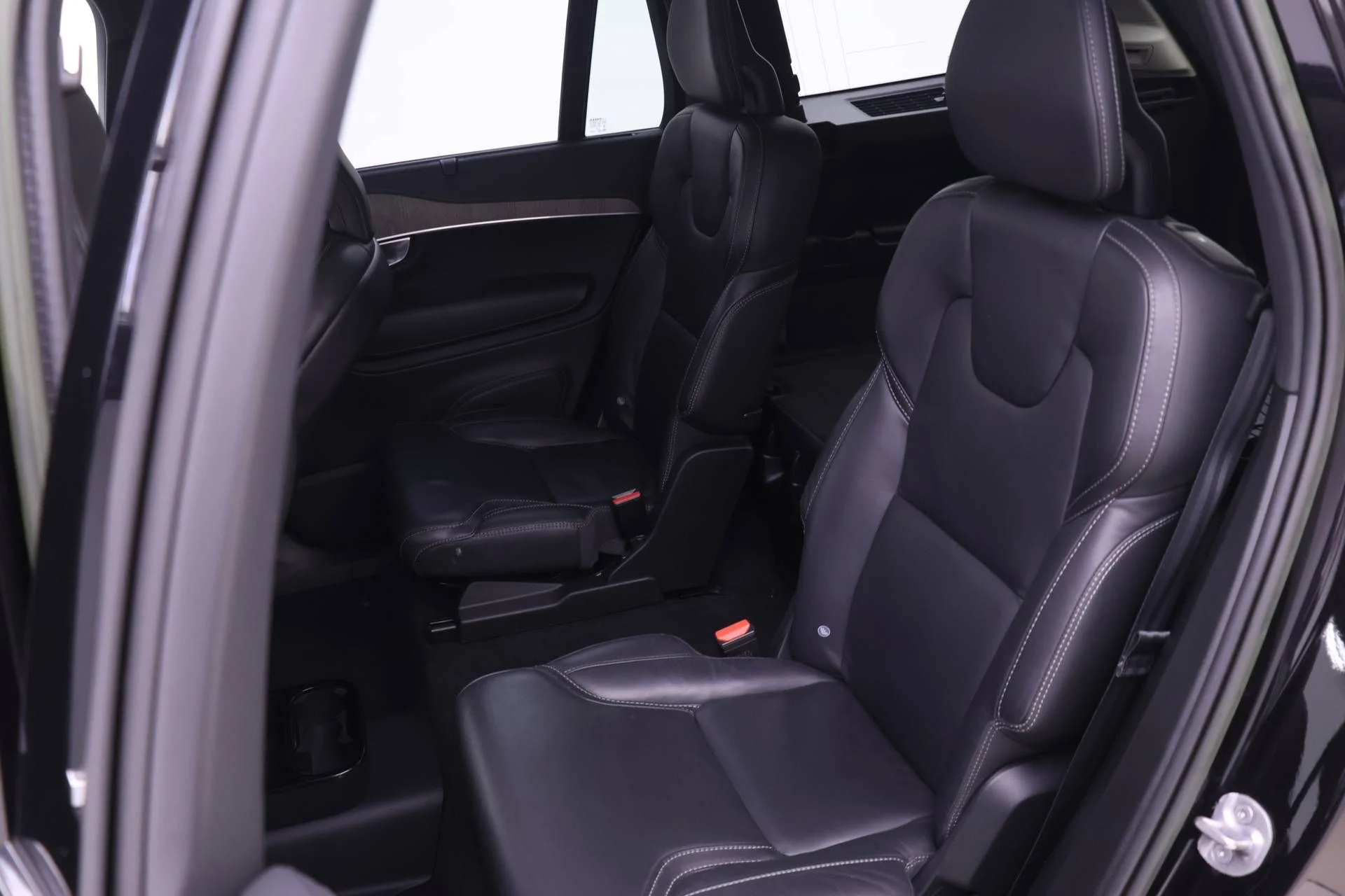 Certified Used 2023 Black Volvo Ultimate image 13
