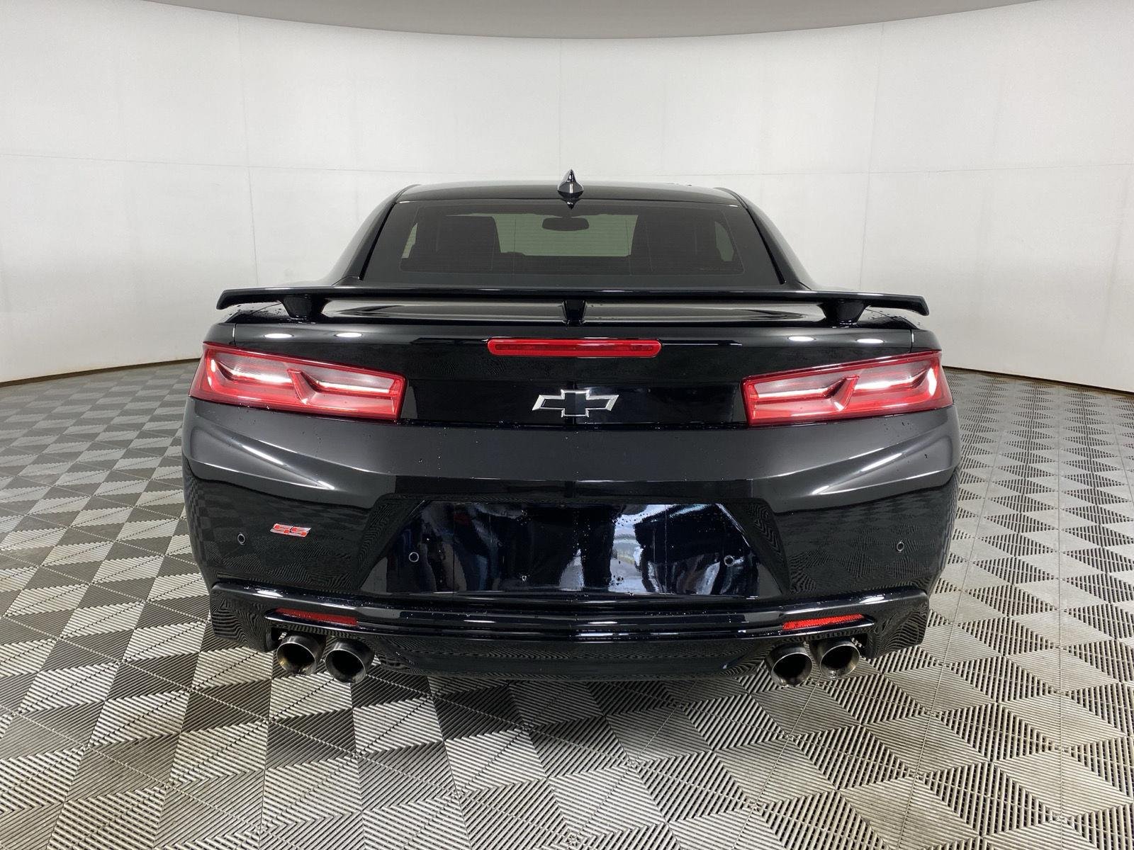 Used 2018 Black Chevrolet 2SS image 6